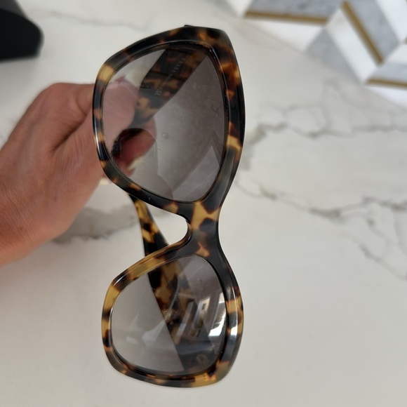 Prada Cat Eye Sunglasses Marbled Tortoise Brown Lens - Picture 13 of 15